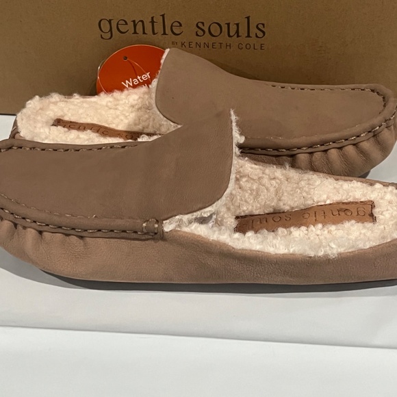 NIB Gentle Souls Mina Driver Mule Cozy by Kenneth Cole Indoor Outdoor Shoes New - Picture 5 of 7
